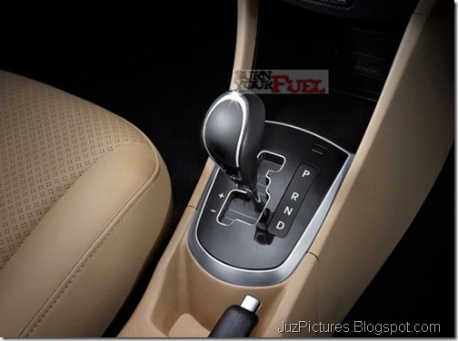 2011_hyundai_verna_rb_interior_11