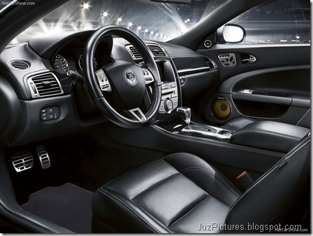 Jaguar XKR-S - Front21