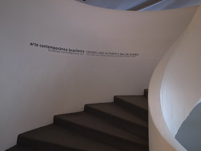 R0010447
