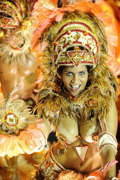 Beija-Flor-woman_1578622i Beija-Flor-woman_1578622i