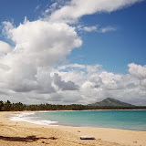 La bahía Limon con la Playa Limon y la Montana Redonda cerca de La Cueva - en El Cedro, Miches, Dominican Republic - http://www.rancholacueva.com
