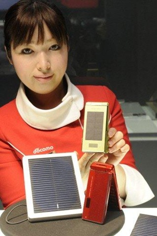 [docomo-concept-phone[6].jpg]