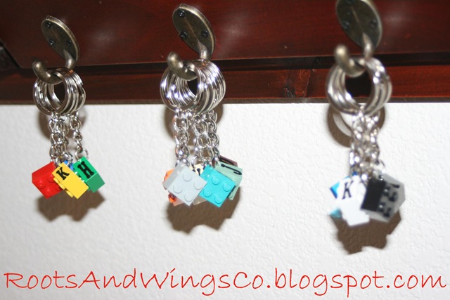 [lego keychain 2[3].jpg]