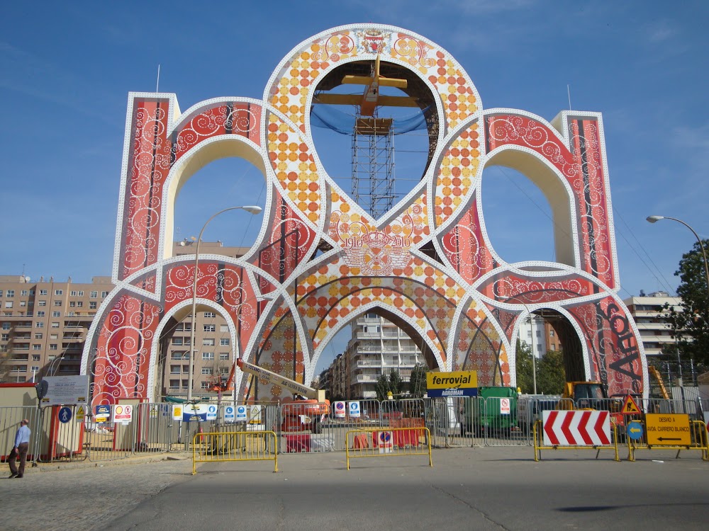 The Pearly Gates to this year's Seville Fair. St Peter has nipped off for a sherry. <a href='http://commons.wikimedia.org/wiki/File:Portadadeferia2010.JPG'>CC from Wikimedia Commons</a>.