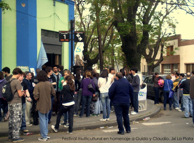 [10 de octubre. Festival multicultural en homenaje a Guido y Claudio. Jxi La Plata[5].jpg]