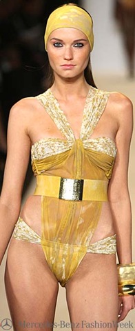 [Gottex Spring Summer 2010 at Mercedes Benz Fashion Week in Bryant Park New York (8)[2].jpg]
