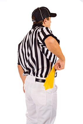 [referee-with-flag[3].jpg]