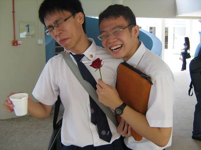 [DHSGradDay_03122008_02[3].jpg]