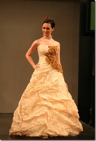 Vestidos de noiva de Cristina Lopes vestido de casamento noivas creme com castanho 2010 Estilistas criadores moda Portugueses 2011 design casar Portugal