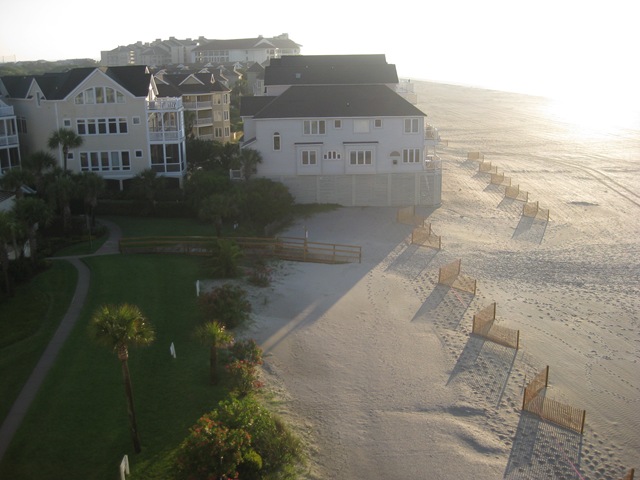 [beach 09 004[4].jpg]
