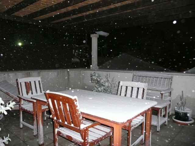 [Croatia Online Sibenik Snow[3].jpg]