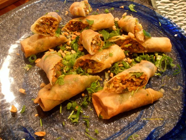[Spring rolls, shrimp, DZ cookies, tom, buck 008[4].jpg]