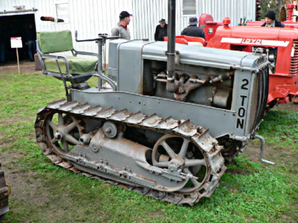 Photos04 Caterpillar 2 Ton Tractor World