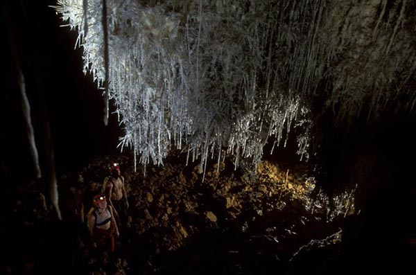 Awesome caves, fantastic caves, amazing caves, spectacular caves, but all natural ones Awesome caves, fantastic caves, amazing caves, spectacular caves, but all natural ones