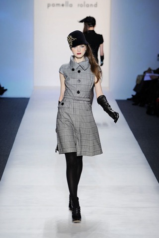 [Pamella+Roland+Runway+Fall+2010+MBFW+daywear with cloche[2].jpg]