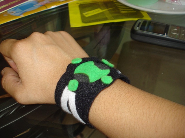 [ben10reloj 002[2].jpg]