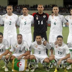 L’équipe nationale de football accueillie à Alger par M. Ouyahia