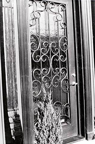 [Door2[20].jpg]