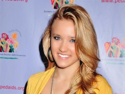 Actress Emily Osment at'A Time For Heroes Celebrity Carnival' on June 7