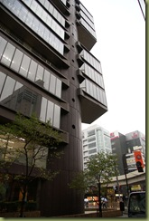 Tokyo segmented building DSC01788