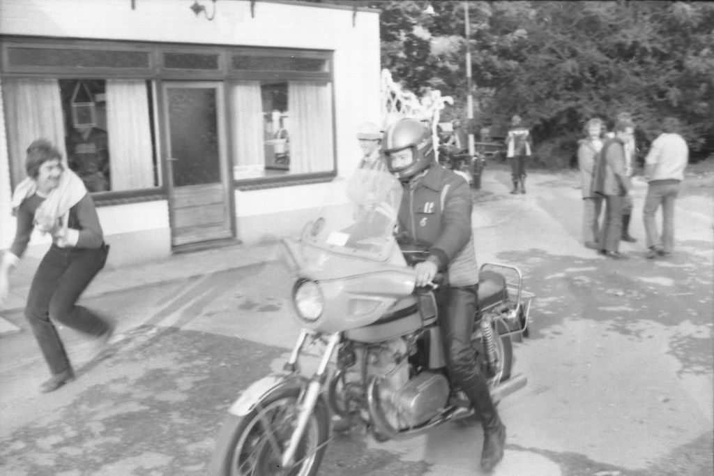 1977 - Bokkerijderstreffen z-12.jpg