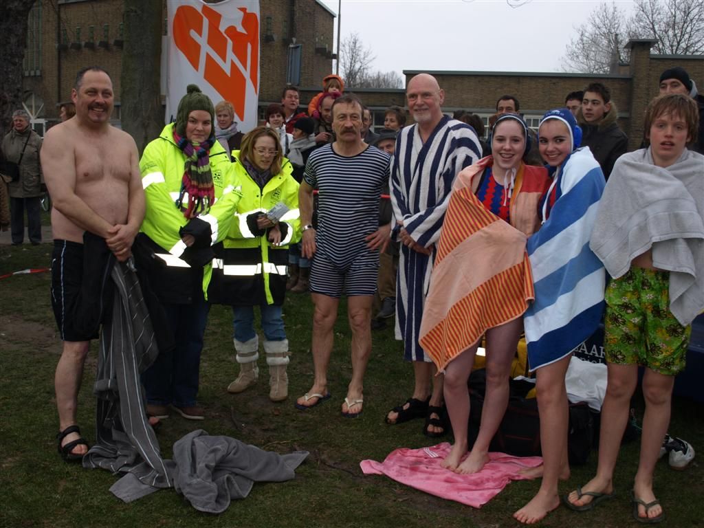 2009 - Nieuwjaarsduik 01 (Large).jpg
