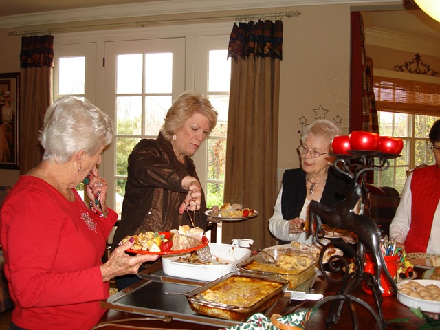 [icu christmas brunch dec 5 09 005[17].jpg]