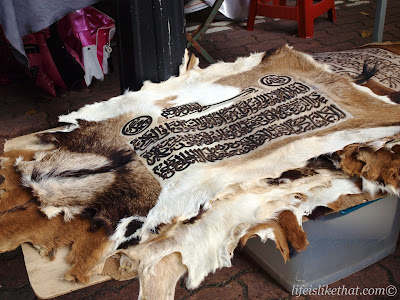 Gaya Street Sunday Market picture sabah escapade  photo
