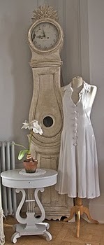 [mora clock and handmade dress[5].jpg]