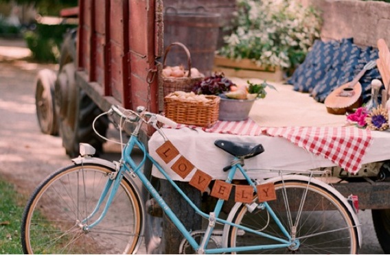 [french-picnic-hp[5].jpg]