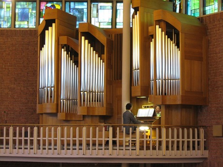 [2008_06_29_Freiburg_organ_in_Mutterhaus_church_JO-IMG_1077[3].jpg]