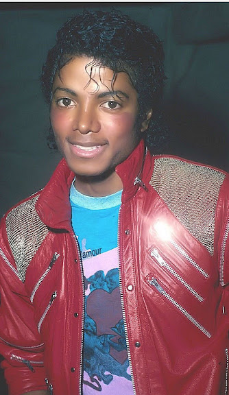Hermosa-michael-jackson-15300131-577-995.jpg