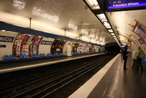 http://lh5.ggpht.com/_pRmtpnQ-g-Y/TP2IB4pkxiI/AAAAAAAAKCk/TnQHzbvkSMY/2008%2010%2025_Paris_0152.jpg
