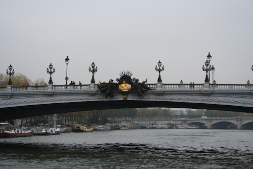 http://lh5.ggpht.com/_pRmtpnQ-g-Y/TP2KMFnz3bI/AAAAAAAAKDk/M3ioXfQOIFs/2008%2010%2025_Paris_0061.jpg