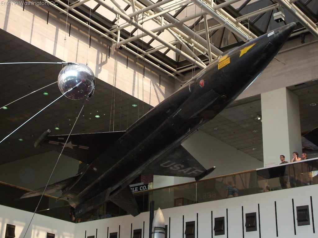 [Sputnik One and North American X15[5].jpg]