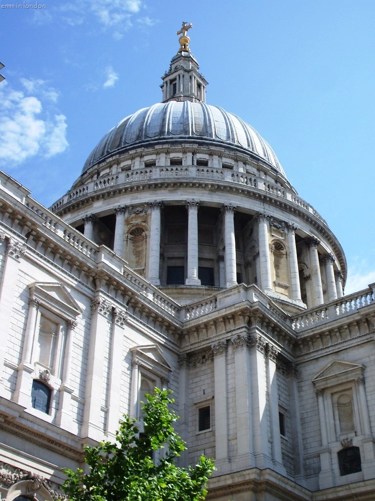 [St Paul's Cathedral 05[16].jpg]