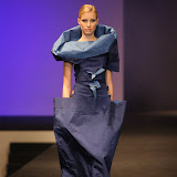presentace nastavení 1 sec.ZIMA -PRINCEZNY finále Top Styl Designer 2006 UNIVERSE VERSE UNI -střih bezezbytku - společenský oděv