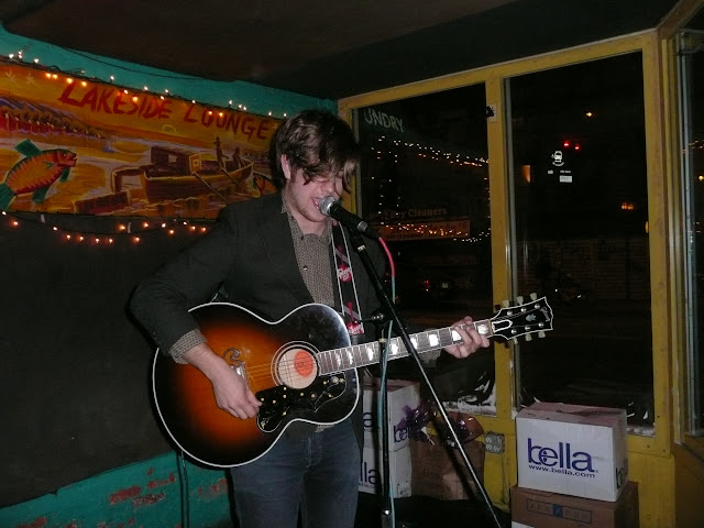 Bobby Long - April 09 (Lakeview Lounge)