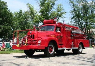 [oldfiretruck[2].jpg]