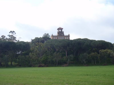 Torre Roure, als afores de Calonge, d'estil modernista