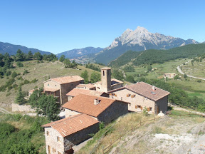 Gisclareny i el Pedraforca al fons