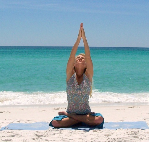 [beach_yoga_aw[7].jpg]