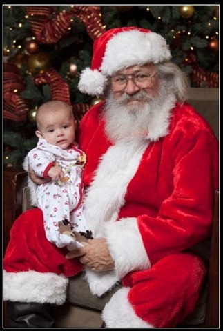 [SantaAtTheVillage22.jpg]