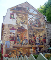 Mural 2.JPG