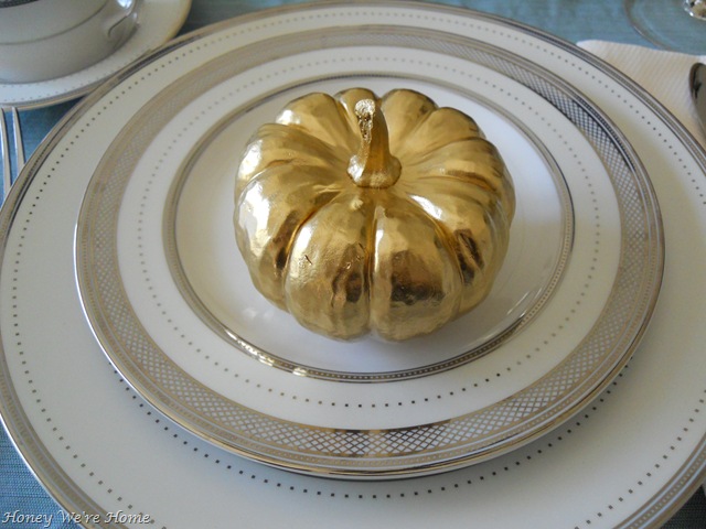 [GmaThanksgivingtable0433.jpg]