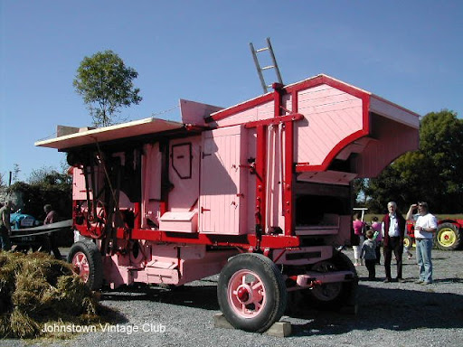 Sam Maguire Threshing 130909 002.jpg