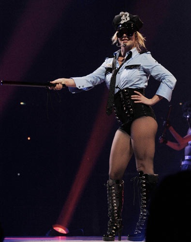[2284802_Britney-comeback1[4].jpg]