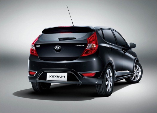 Hyundai-Verna-2011