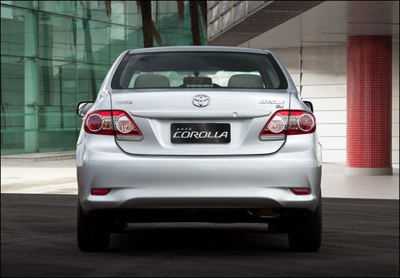 Toyota revela o Corolla reestilizado