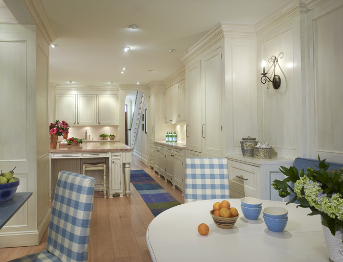 [mary-drysdale-white-kitchen-design3.png]